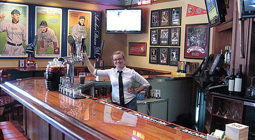 Bali’s Best Sports Bar Experience: Legends Bistro