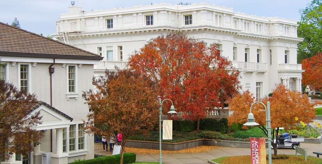 Telkom University Jakarta Pilihan Mahasiswa Teknologi